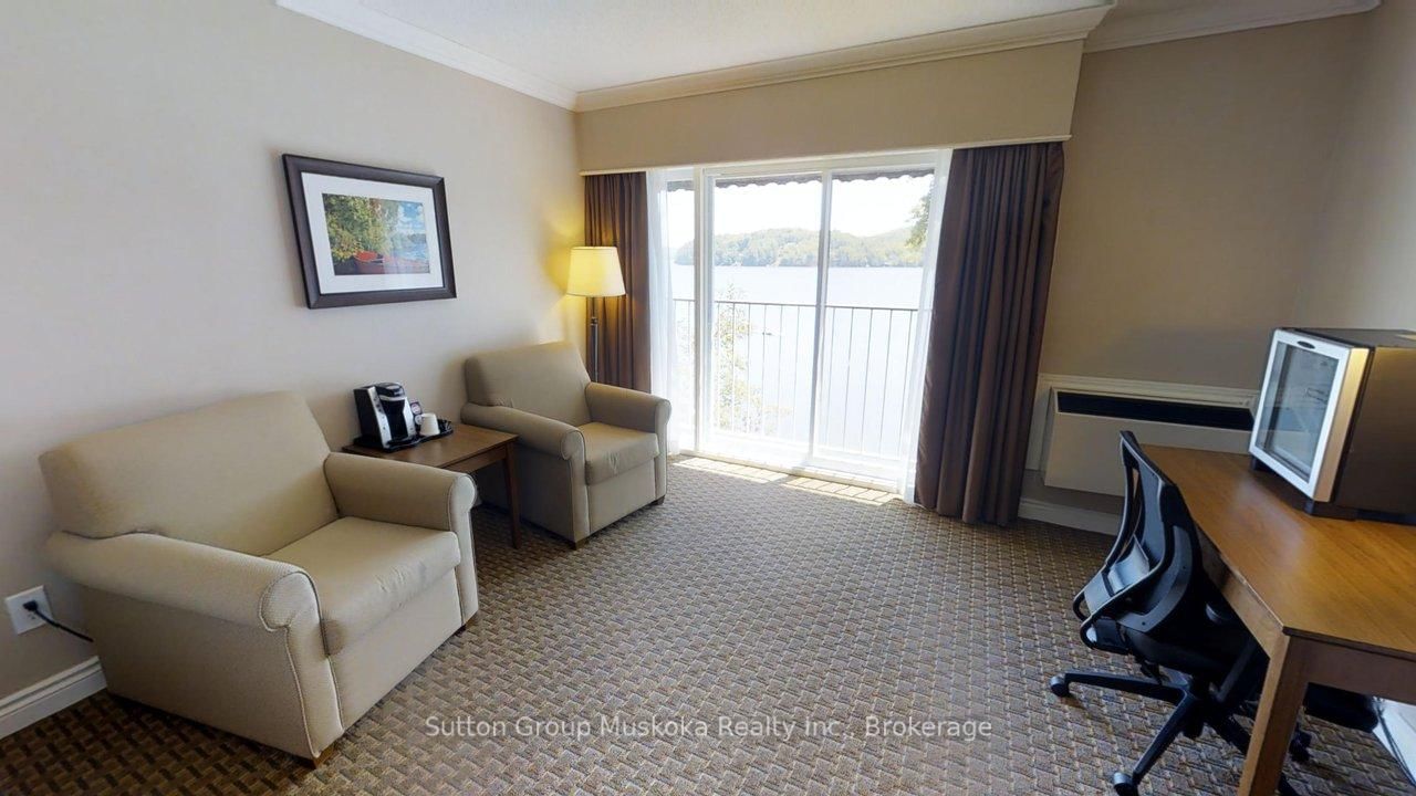 421 Bayshore - Deerhurst Drive • #421 • Huntsville, ON photo 5