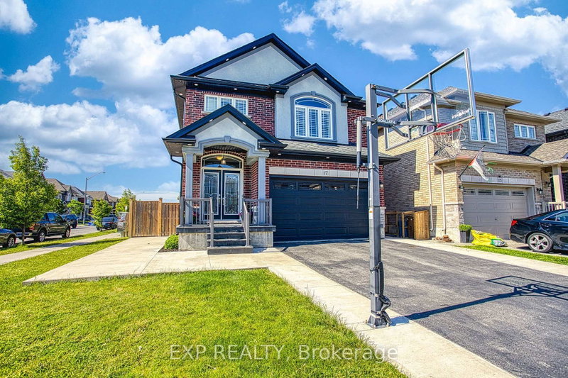 17 Narbonne Crescent