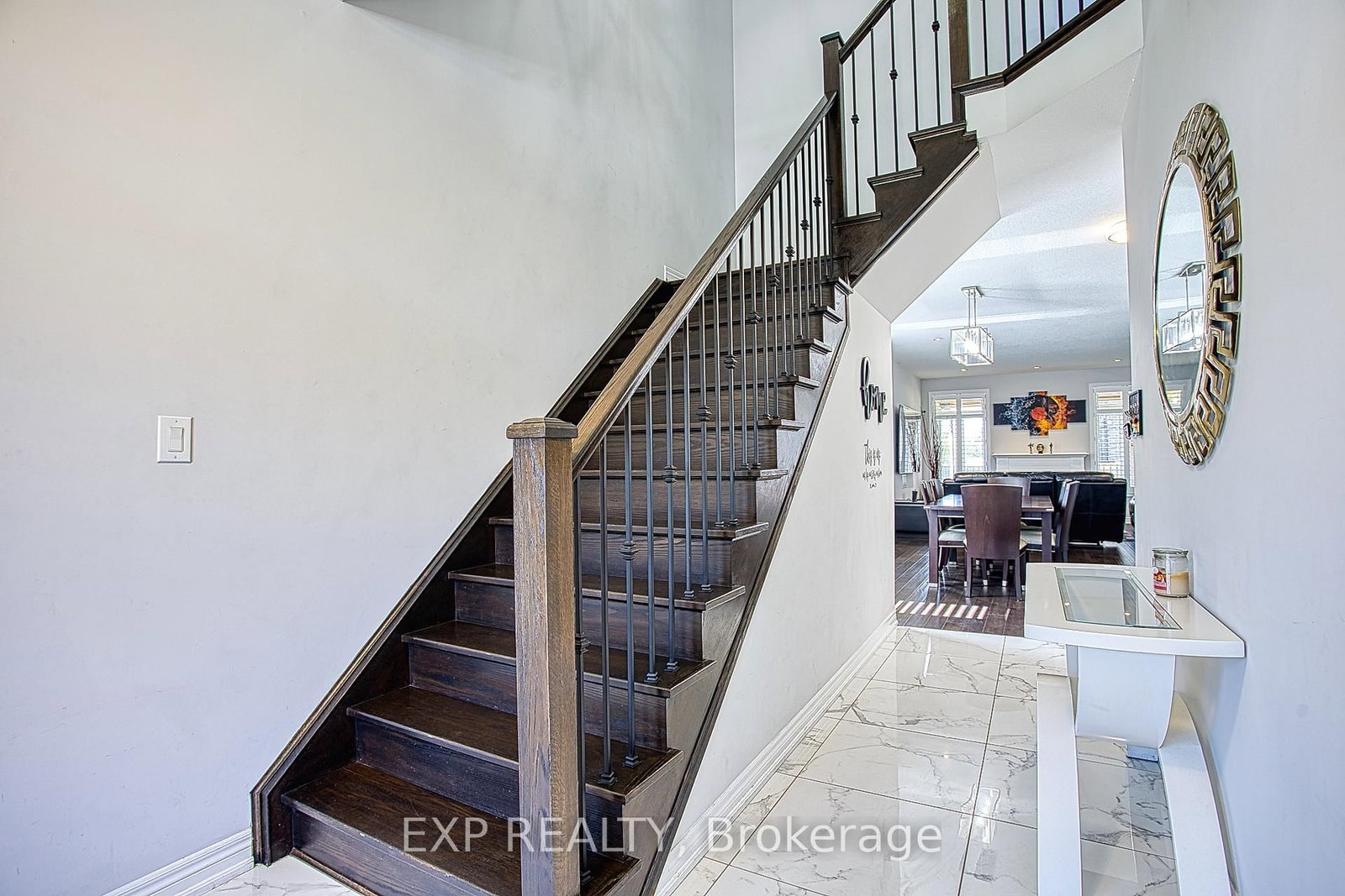 17 Narbonne Crescent • Hamilton, ON photo 6