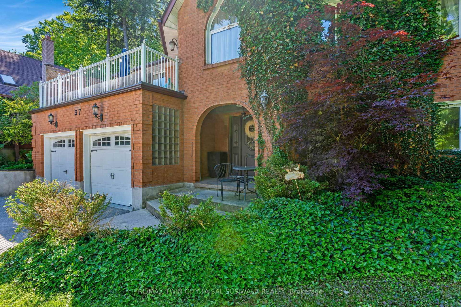 37 Yellow Birch Drive • Kitchener, ON photo 4