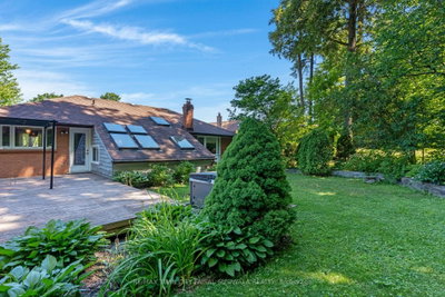 37 Yellow Birch Drive • Kitchener, ON photo 5