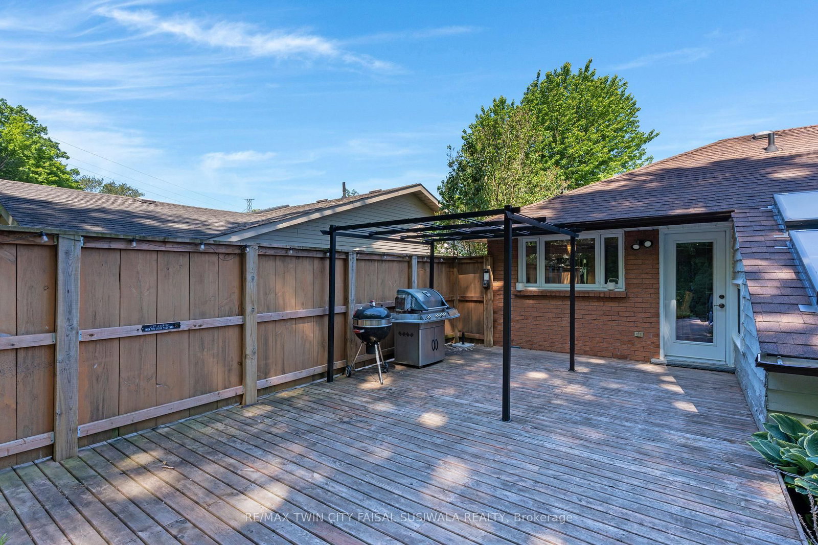 37 Yellow Birch Drive • Kitchener, ON photo 8