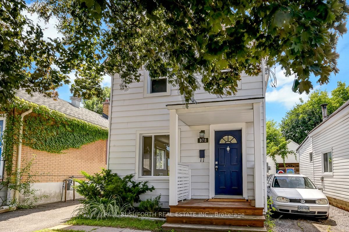 Detached House for sale at 978 Admiral Avenue, Ottawa, Ontario, K1Z 6L9 - Carlington - MLS: X13446582