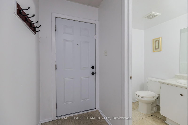 20 - 2669 Southvale Crescent