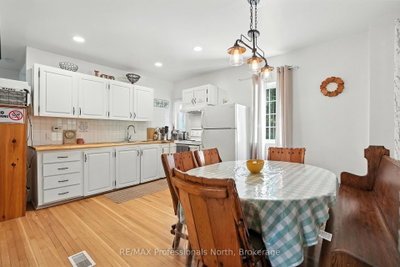 905 Starratt Road — photo 6