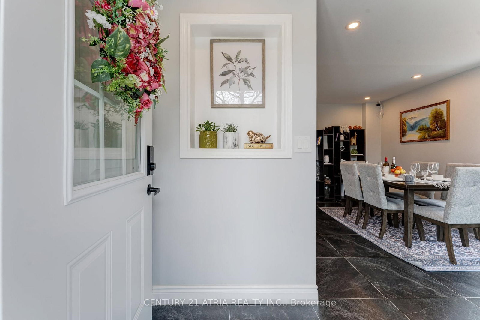 132 N Waterloo Street • Cambridge, ON photo 3