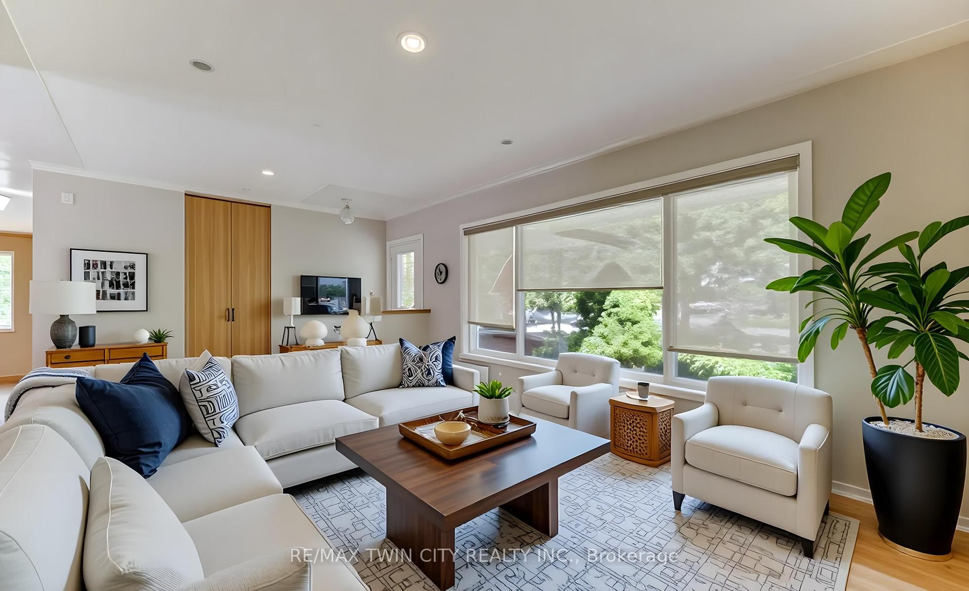 209 Dixie Crescent