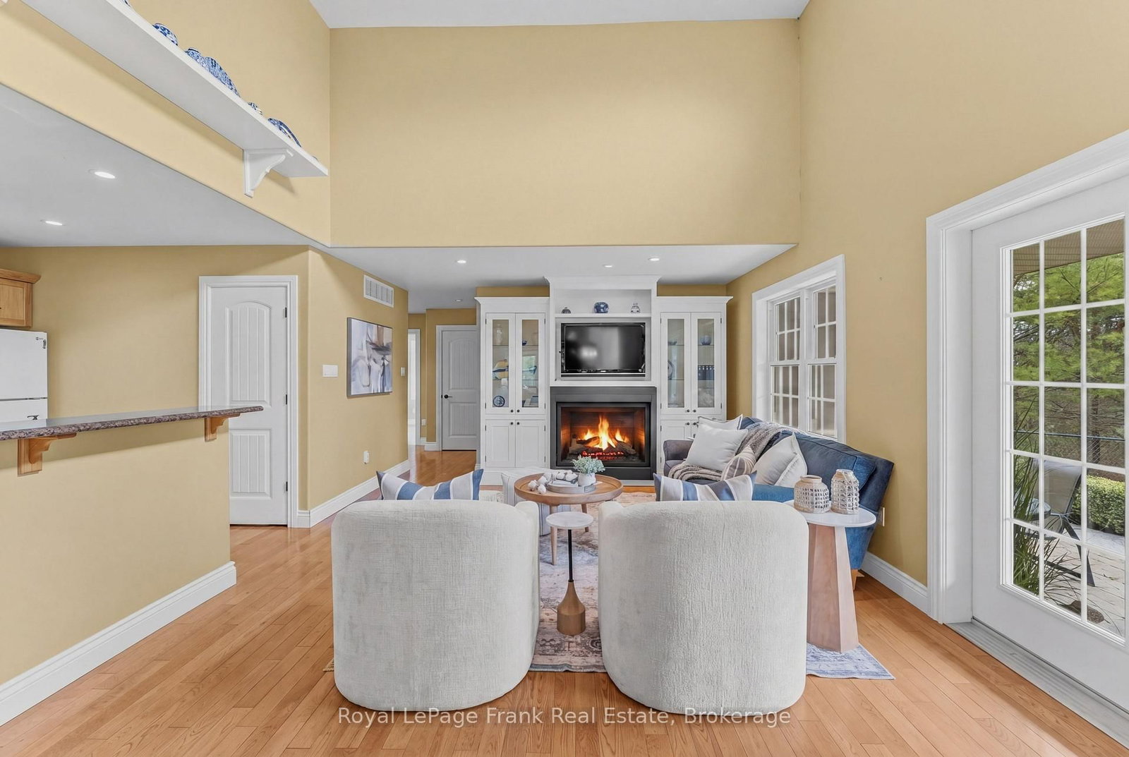 Listing Image 16