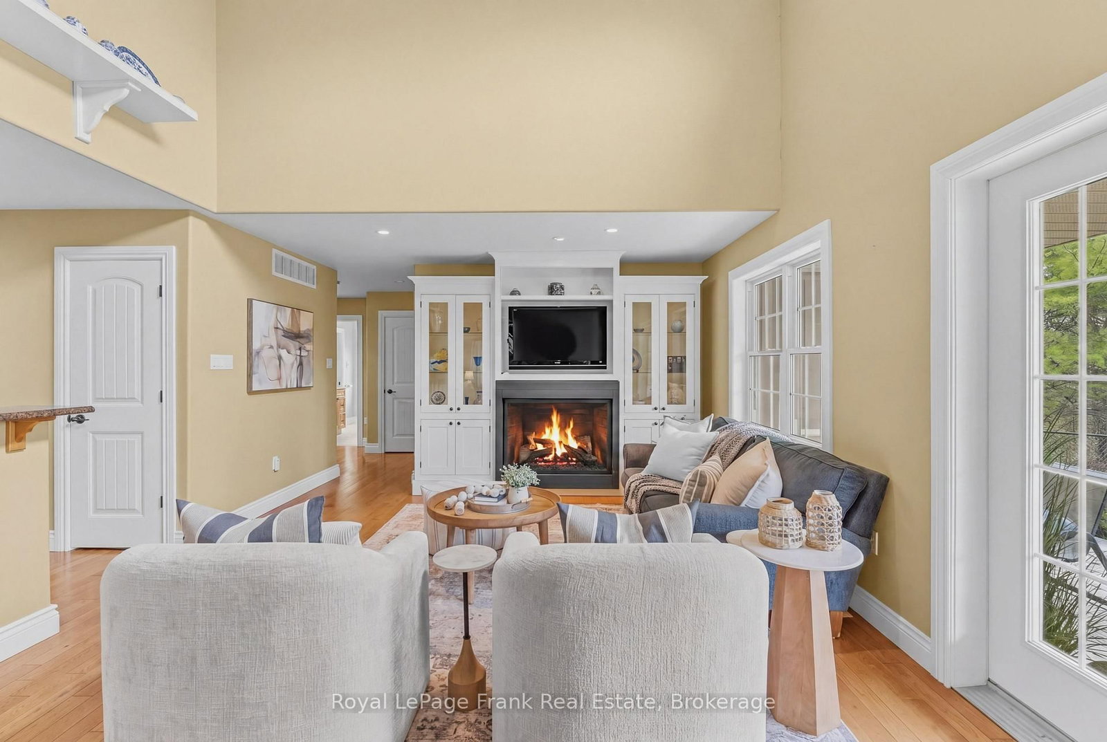 Listing Image 18