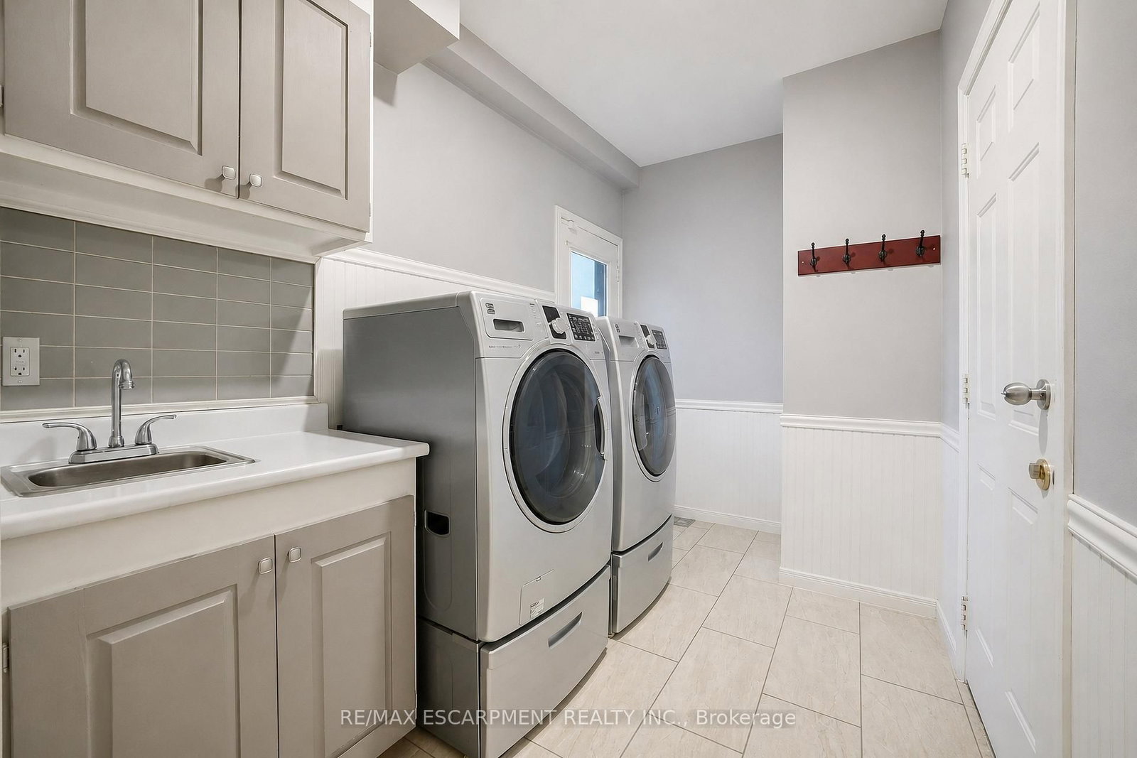 15 Talia Court • Hamilton, ON photo 11