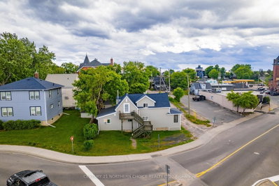 415 First Street South — photo 4