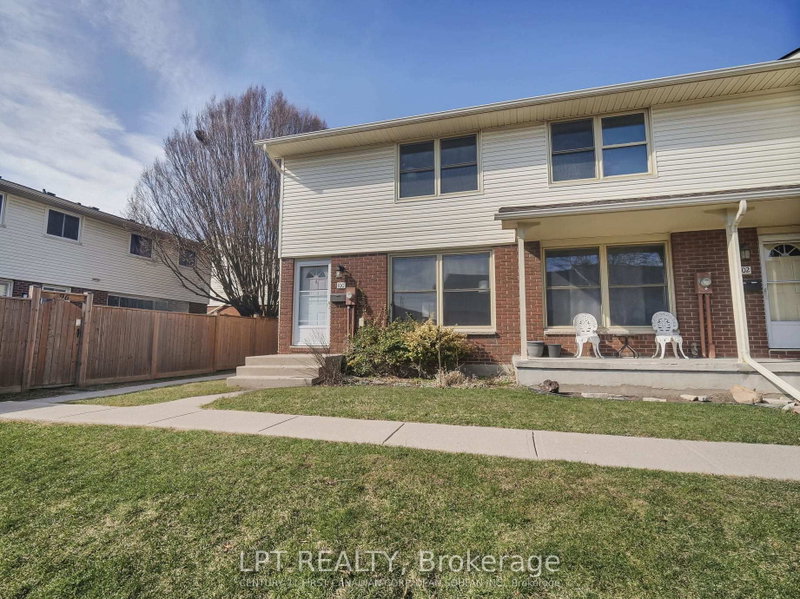 100 - 51 Sholto Drive