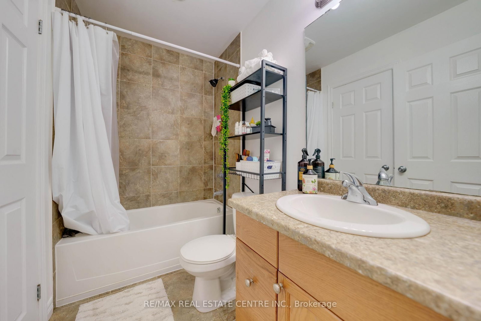 68A N MAIN Street • #34 • Haldimand, ON photo 18