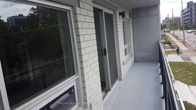 F-306 - 275 Larch Street