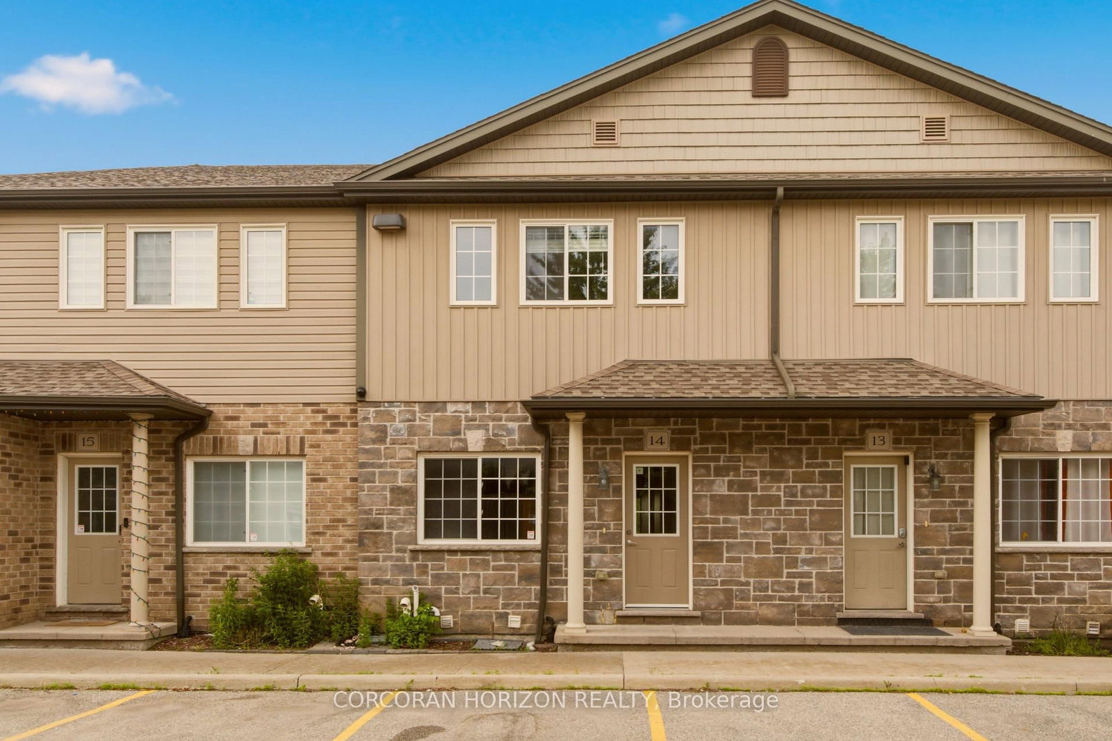 1180 Countrystone Drive • #14 • Kitchener, ON photo 1