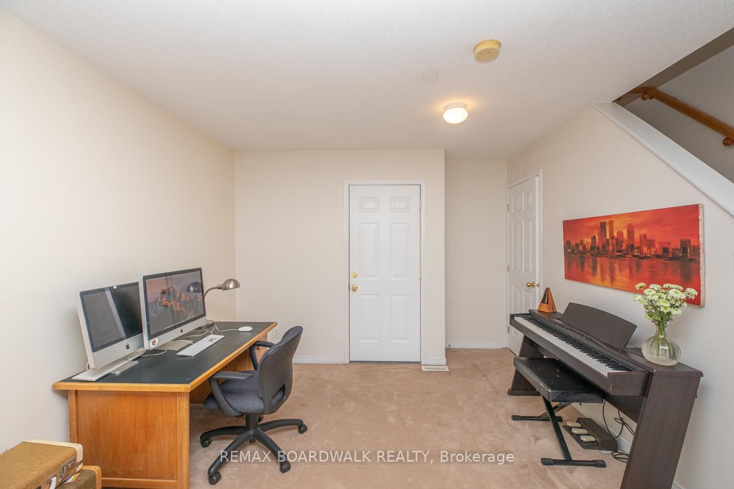 112 Wharhol Private • Ottawa, ON photo 34