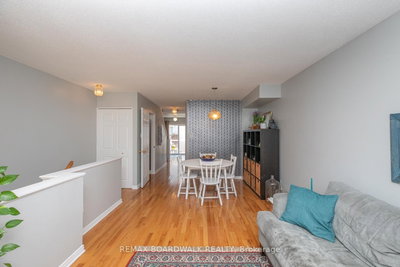 112 Wharhol Private • Ottawa, ON photo 6