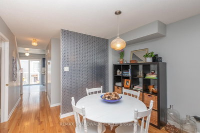 112 Wharhol Private • Ottawa, ON photo 8