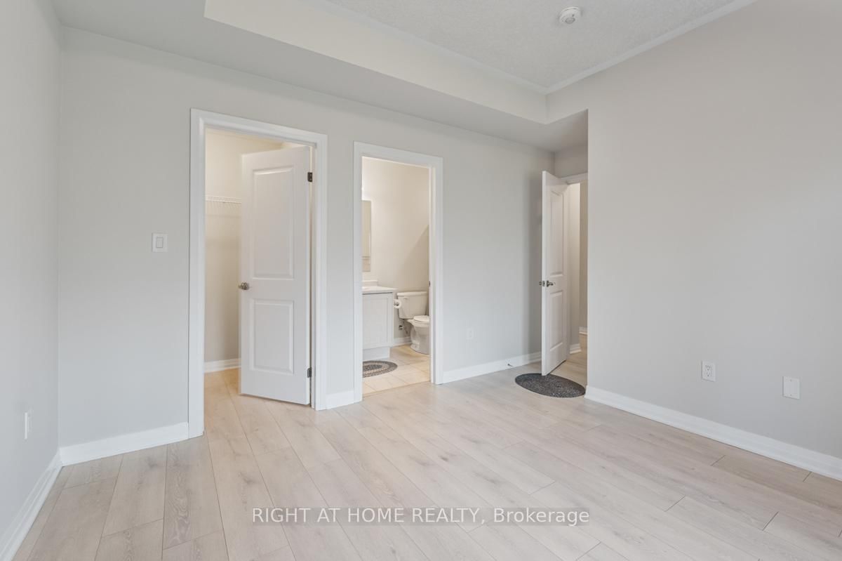 25 ISHERWOOD Avenue • #B/26 • Cambridge, ON photo 18