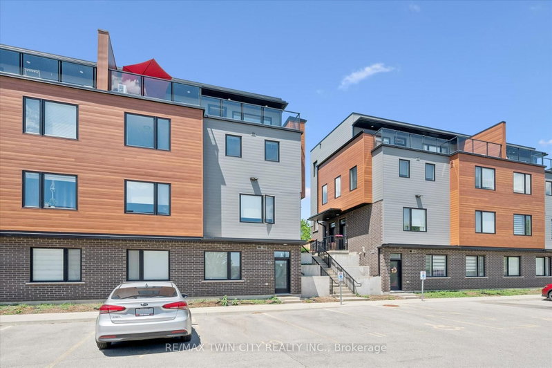 12 - 54 Bridge Street W