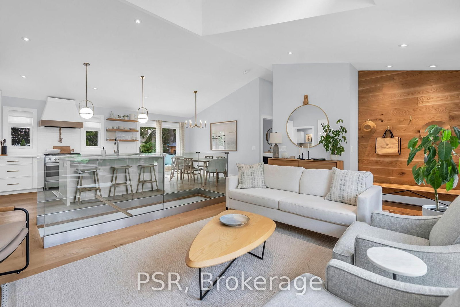 21 Blake Street • Meaford, ON photo 9