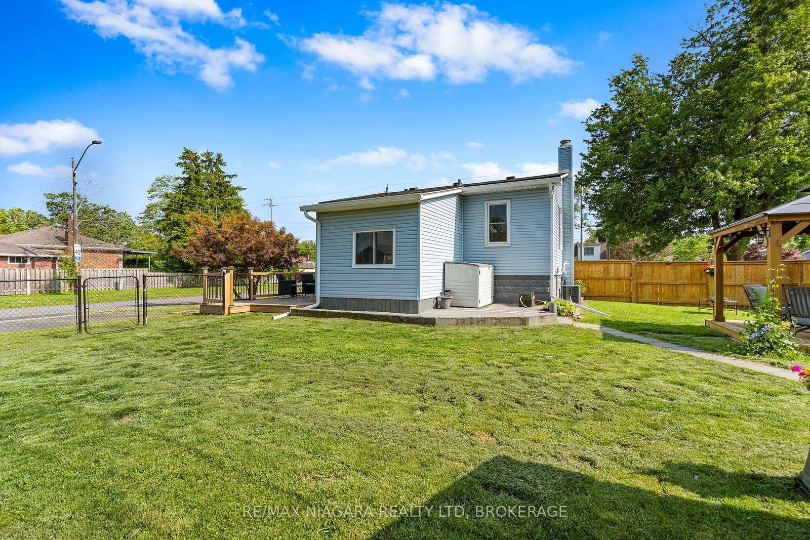 809 Broadway Avenue • Welland, ON photo 24