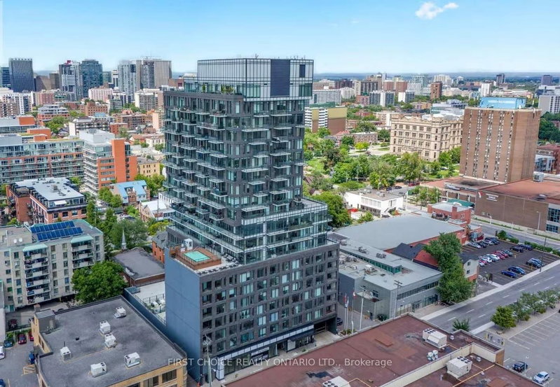 home for lease on 7-203 Catherine Street