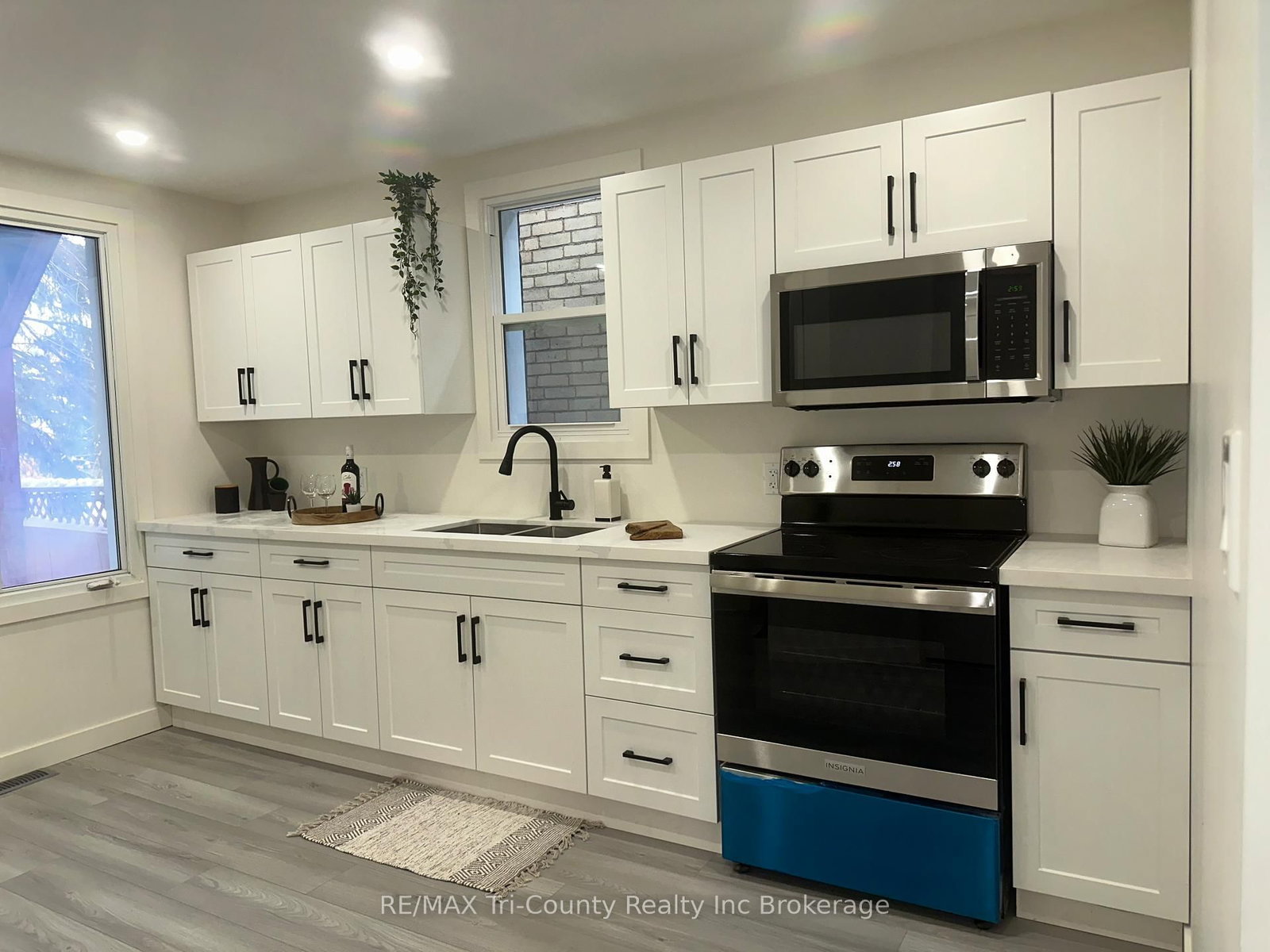 719 Elias Street, London East