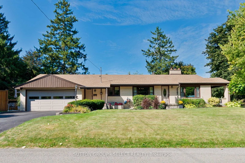 home for sale on 714 Springbank Drive