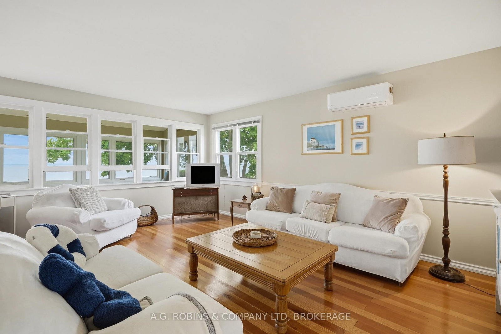 11803 Lakeshore Road • Wainfleet, ON photo 19