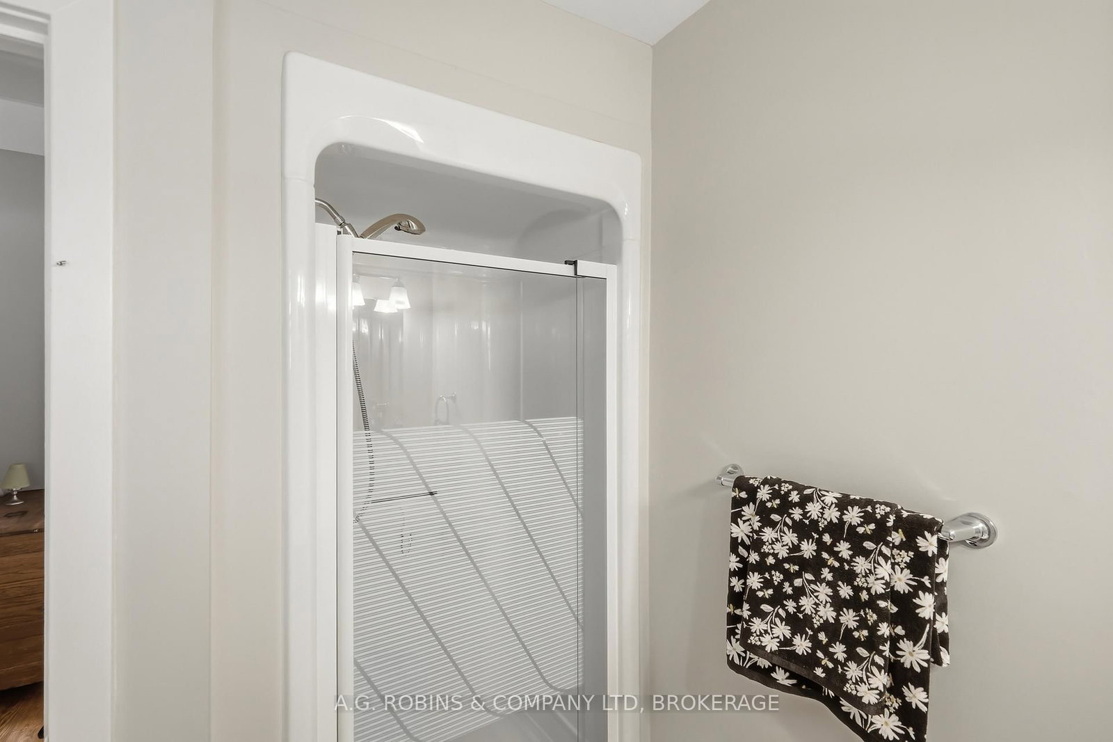 11803 Lakeshore Road • Wainfleet, ON photo 28