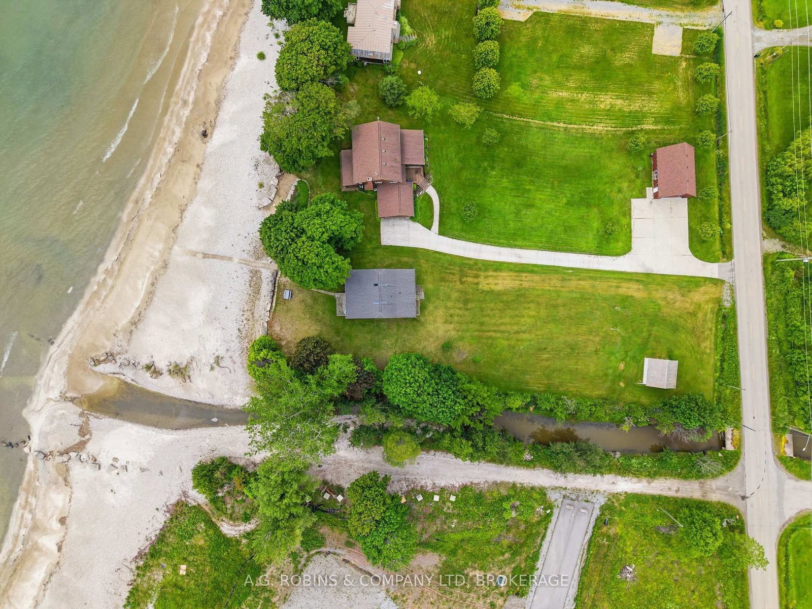 11803 Lakeshore Road • Wainfleet, ON photo 36