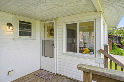 11803 Lakeshore Road • Wainfleet, ON photo 9