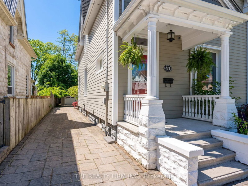 41 Askin Street