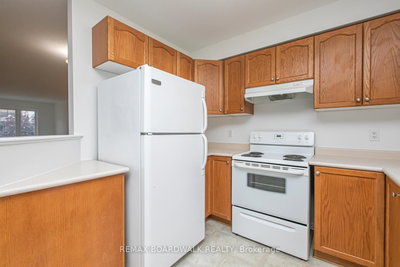 250 Gershwin Private • Ottawa, ON photo 9