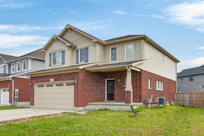 9 Winterberry Boulevard