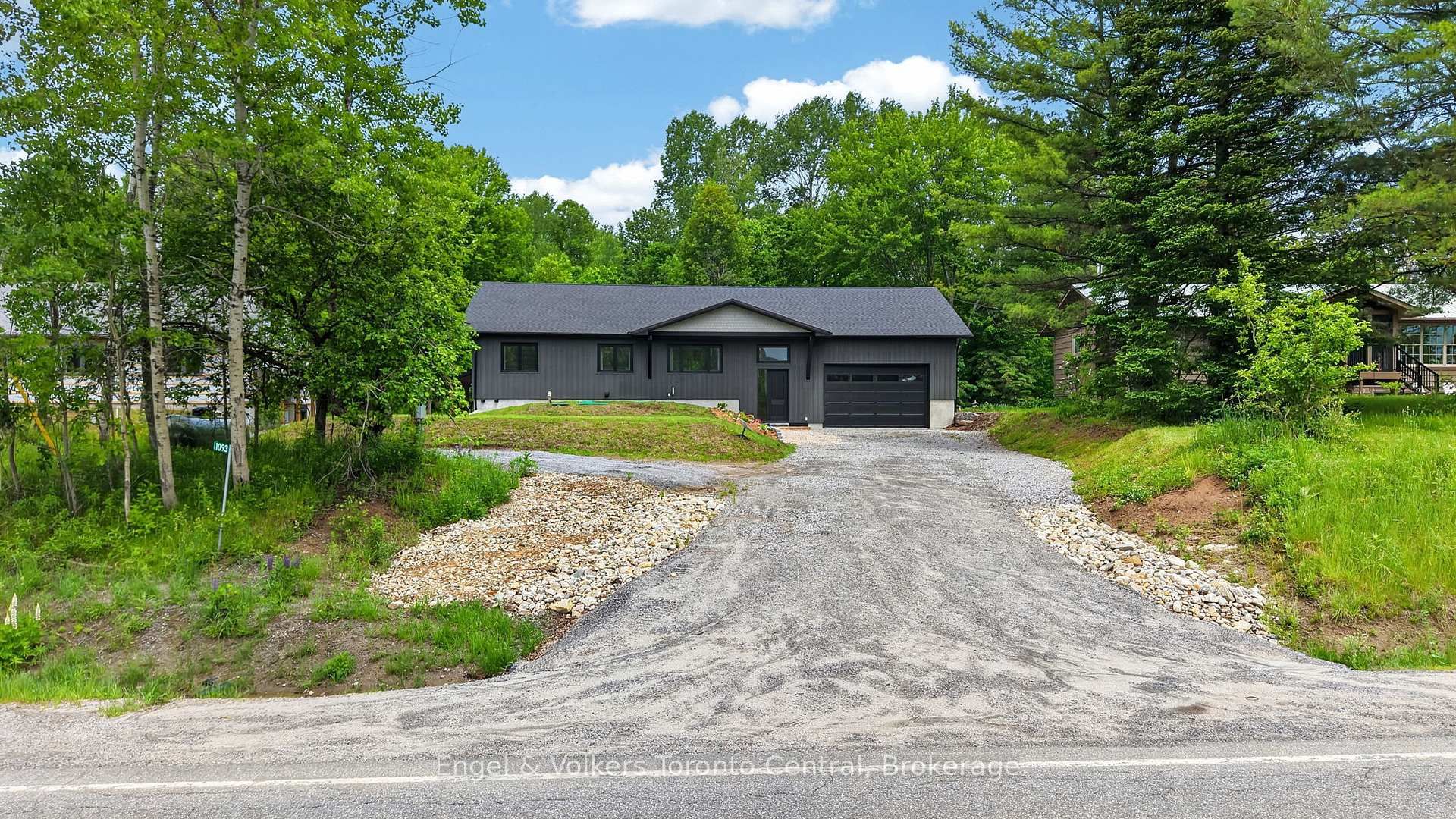 1093 Highway 141 Drive