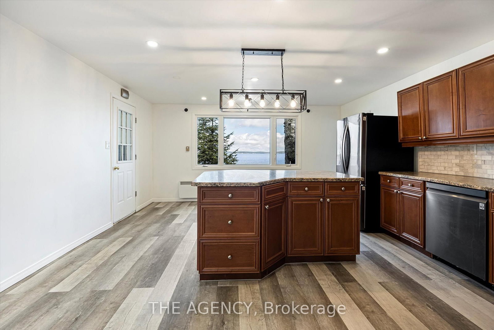 772 S Lake Bernard Road • Strong, ON photo 20