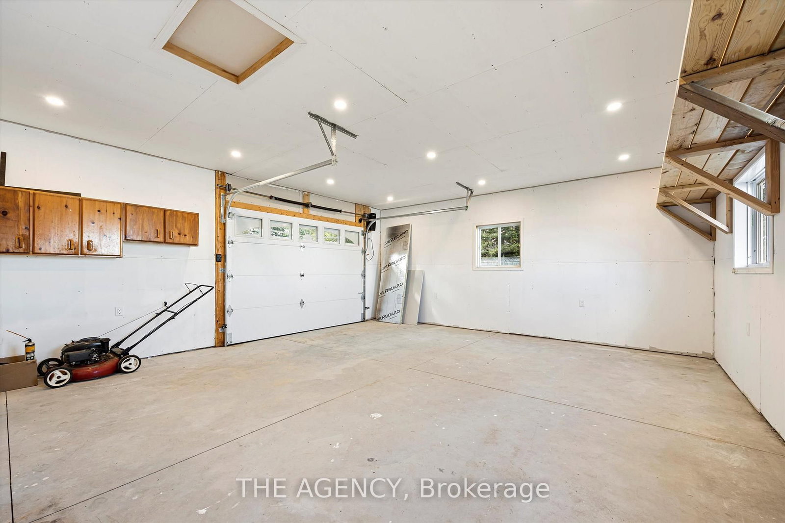 772 S Lake Bernard Road • Strong, ON photo 26