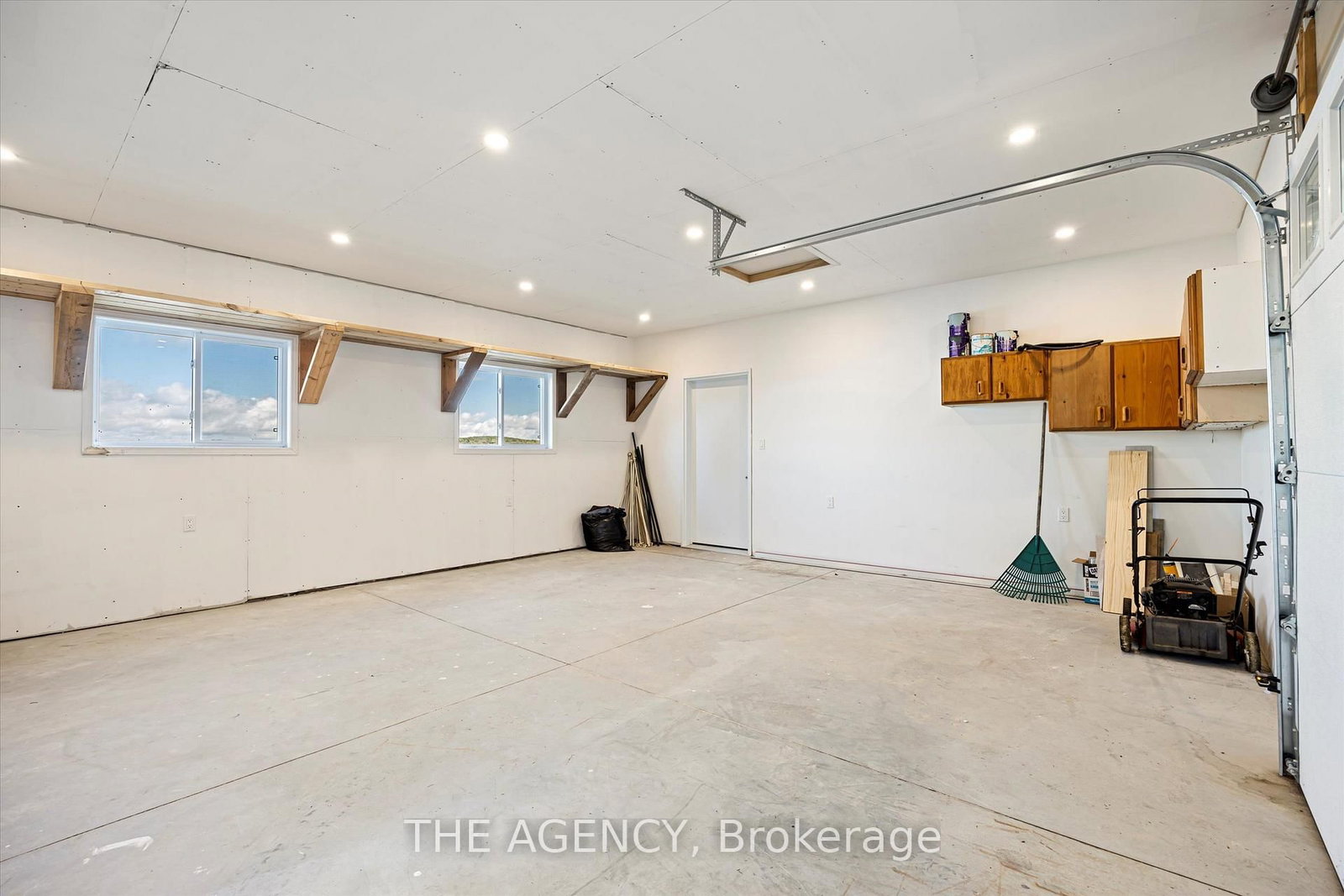 772 S Lake Bernard Road • Strong, ON photo 27