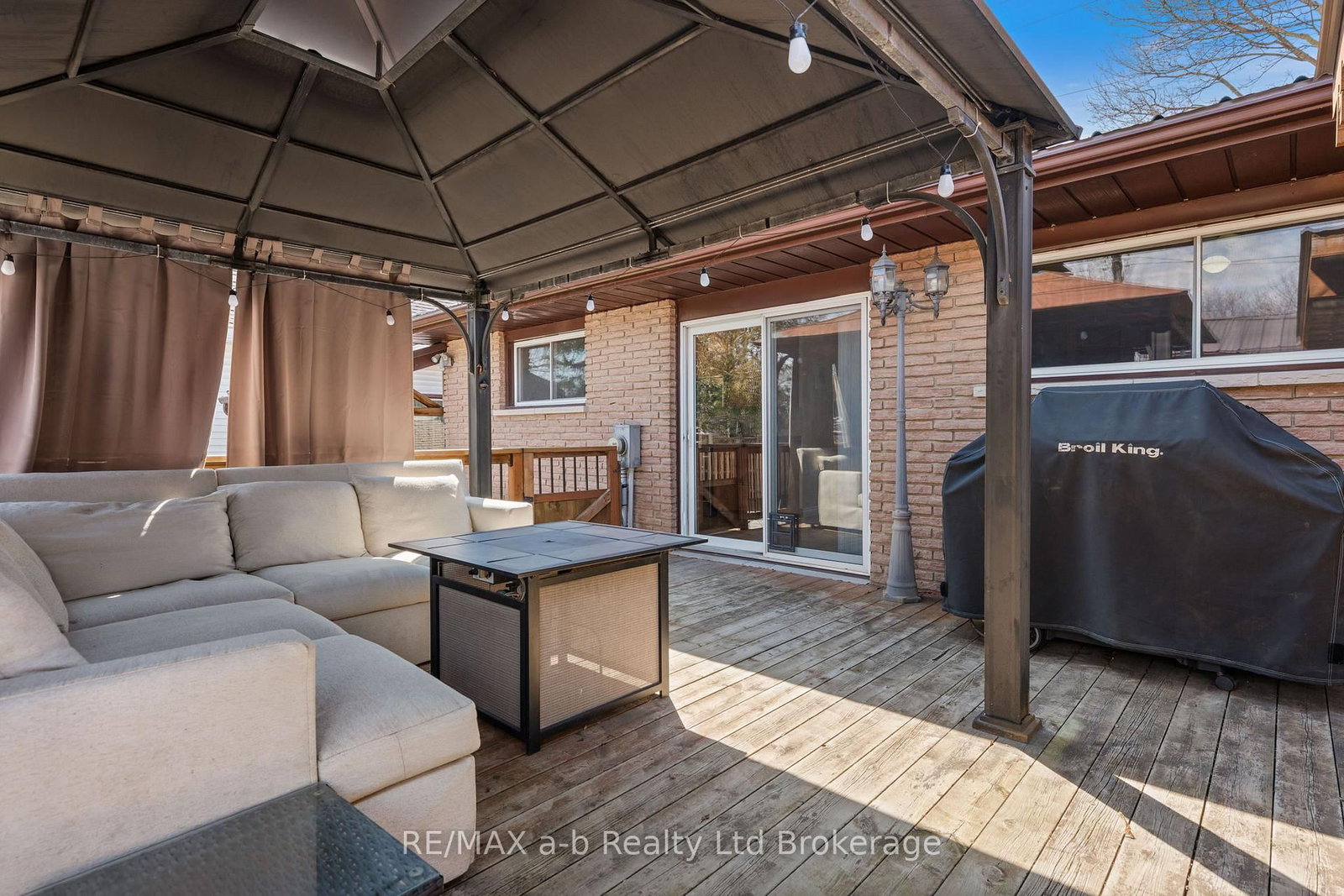 318 Broadway Street • Tillsonburg, ON photo 20