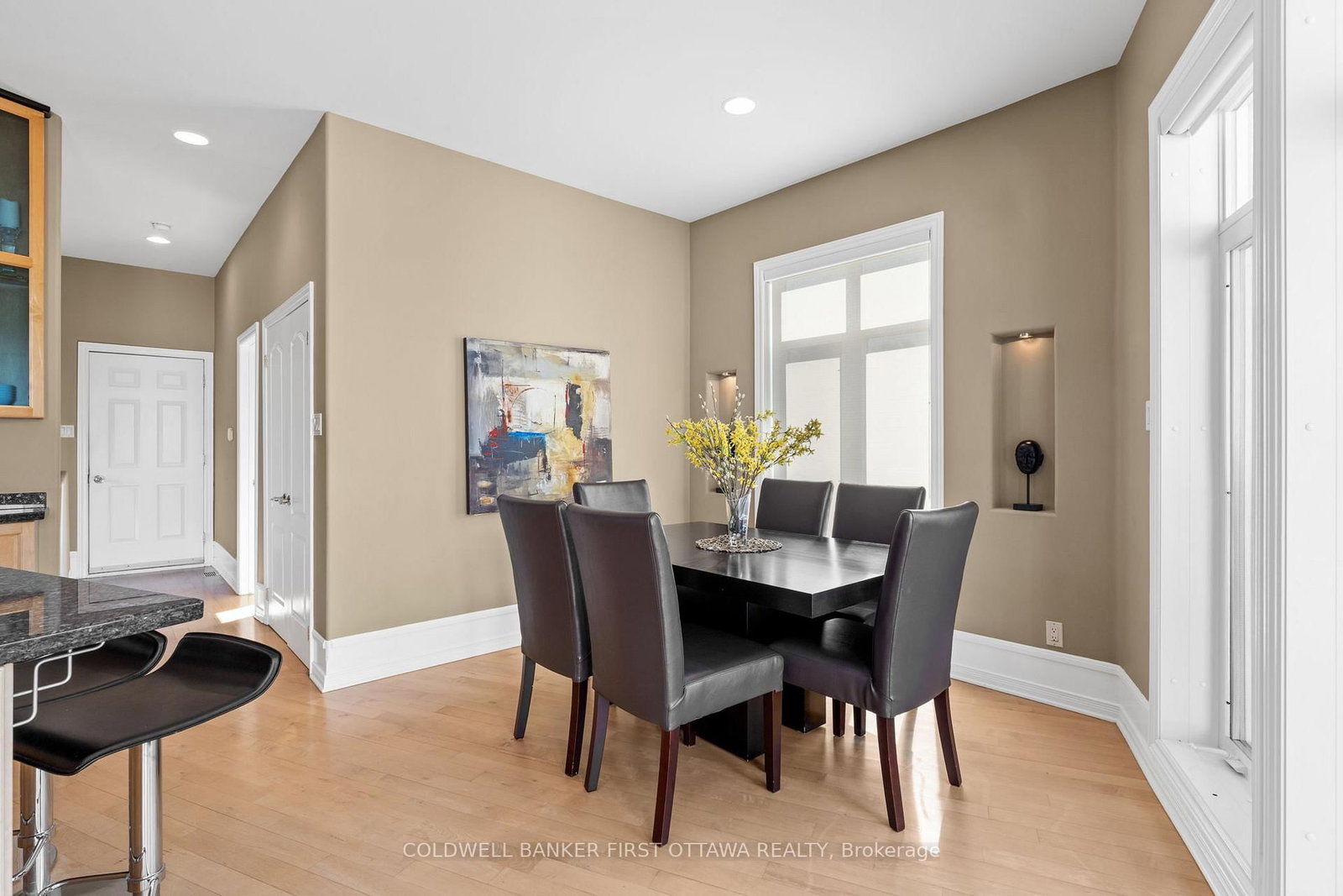 358 River Road • Ottawa, ON photo 12