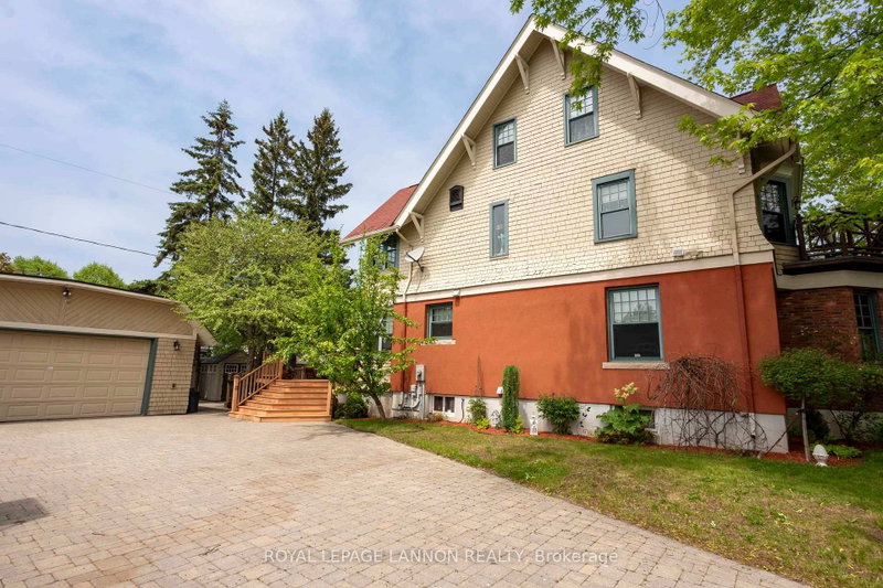 34 Winnipeg Avenue