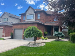 87 Chatsworth Crescent