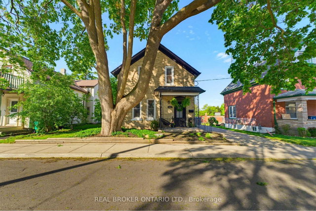 440 Duke Street W