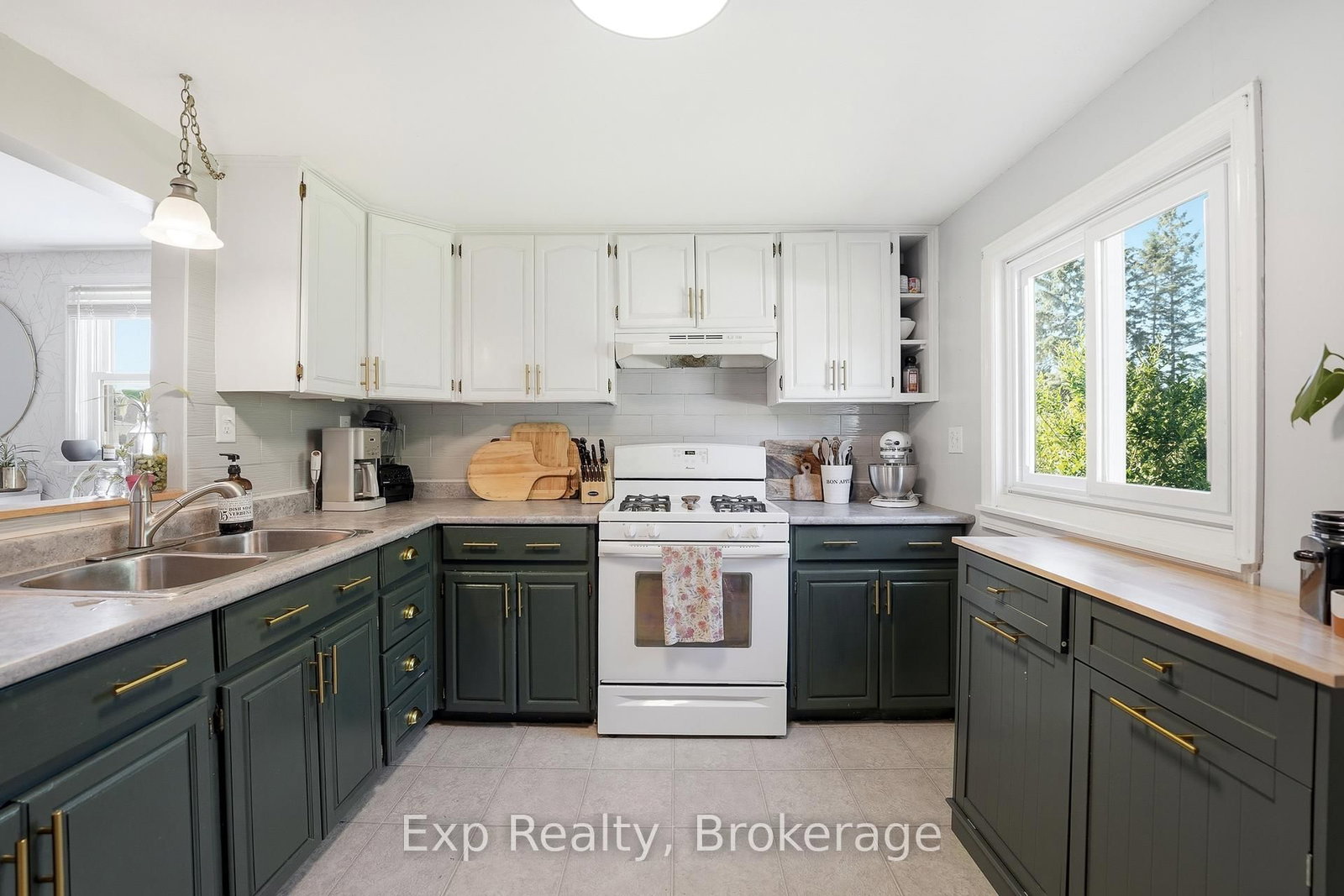 34 South Park Street • Hastings, ON photo 11