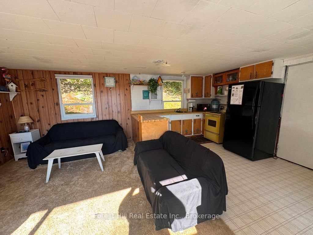 10689 Kawagama Lake WAO • Algonquin Highlands, ON photo 35