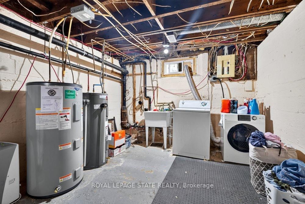 221 Grand River Avenue • Brantford, ON photo 20
