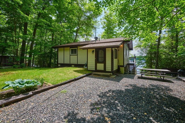 1054 Coutlee Point Lane