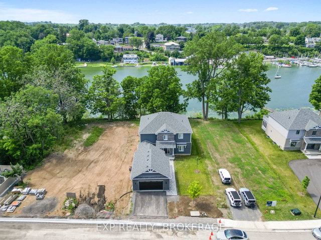 101 VILLENEUVE Drive
